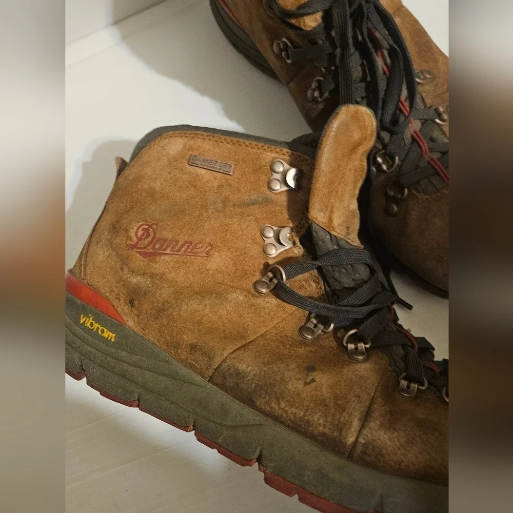 Danner Men’s Mountain 600 Hiking Boots – Size 11.5 D – Pre-Owned As-Is